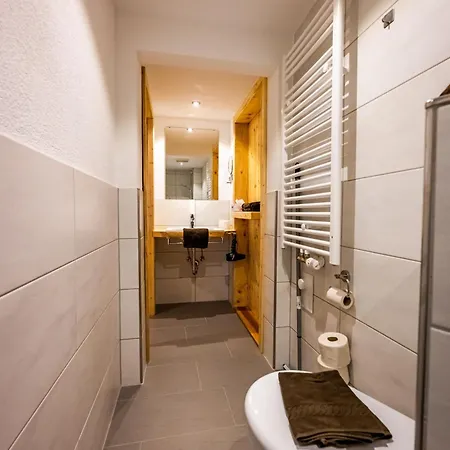 Apartment Gaestehaus Holzer Kreuz- Vergissmeinnicht
